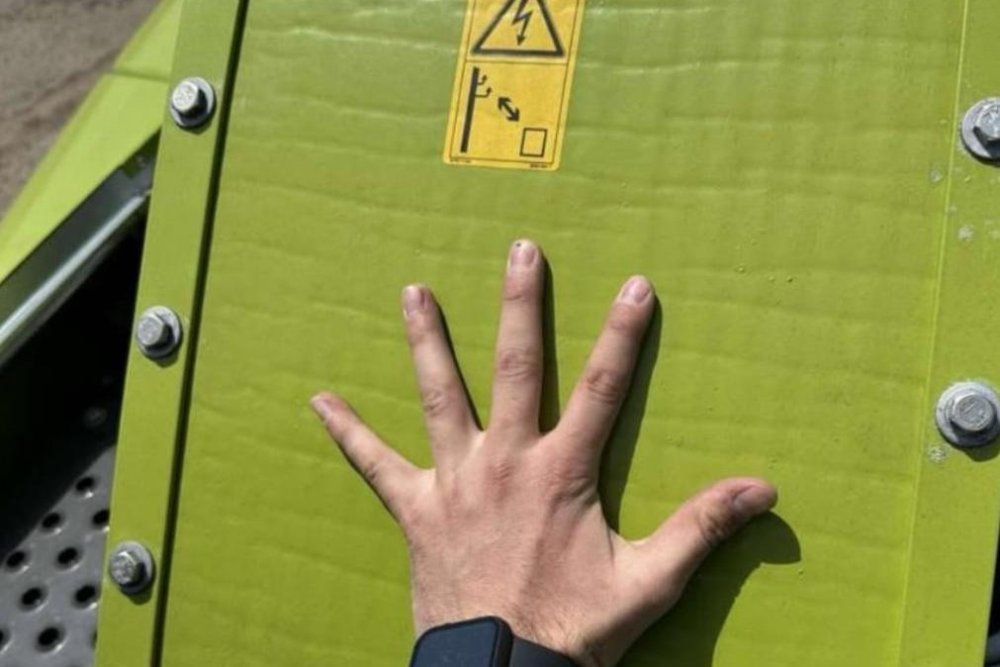 03-Claas-Jaguar-1200 (1).jpeg