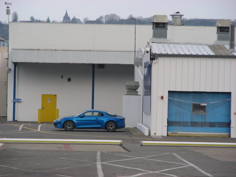 Alpine A110 (2).JPG
