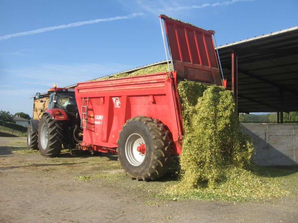 Ensilage St alban 2009 049.JPG