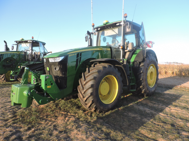 John Deere 8400R.png