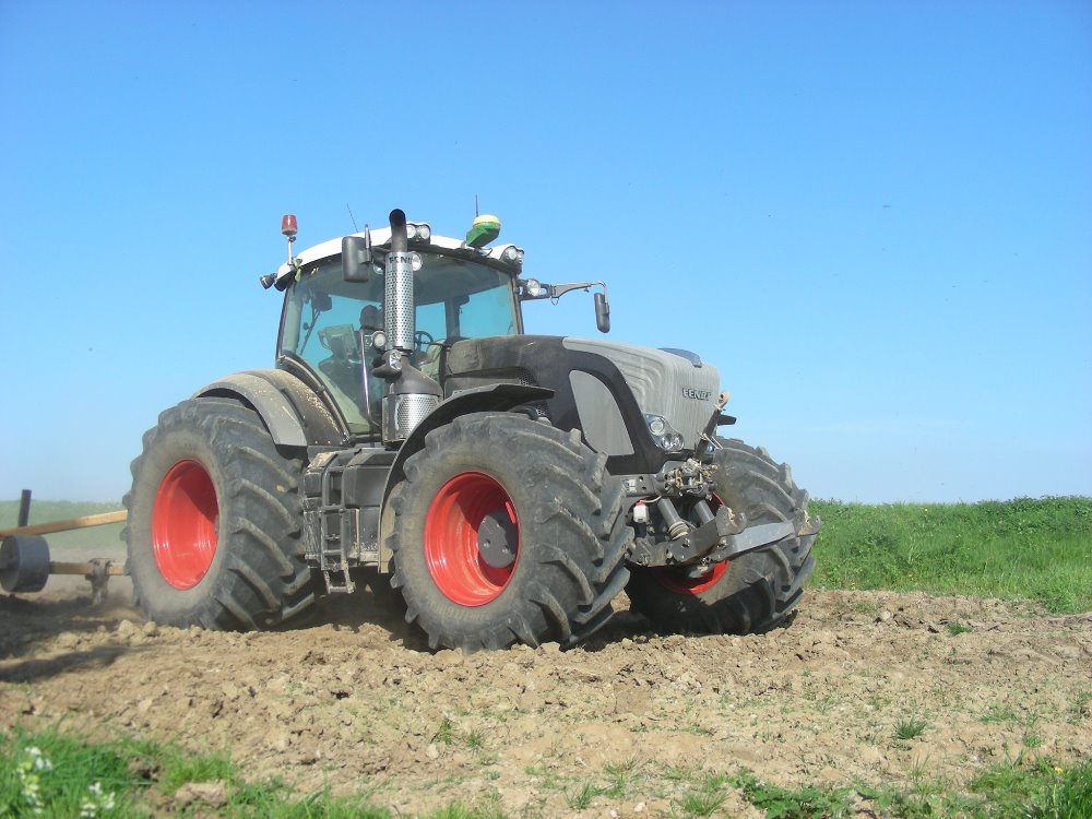 Fendt 927 BB (3).JPG