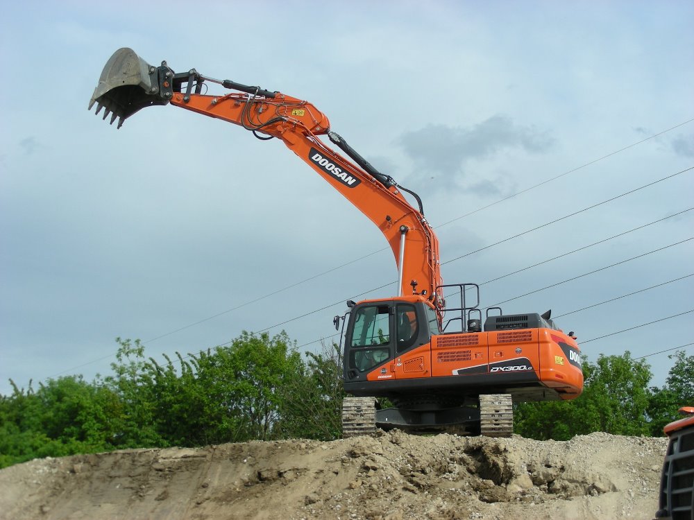 Doosan DA40-DX300LC (2).JPG