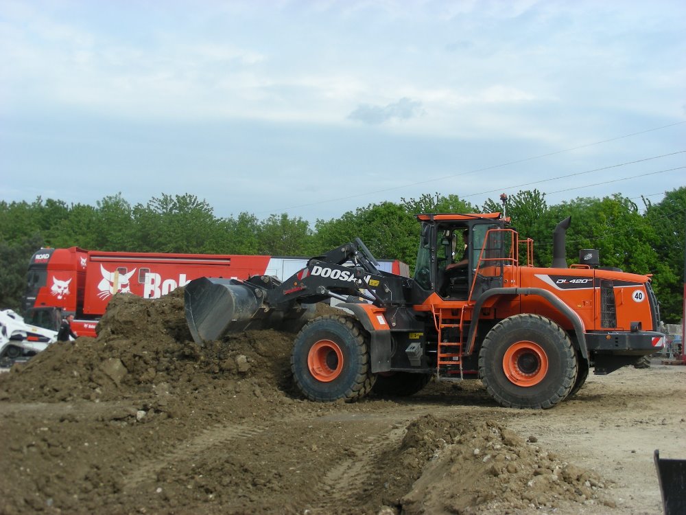 Doosan DL420CVT (4).JPG