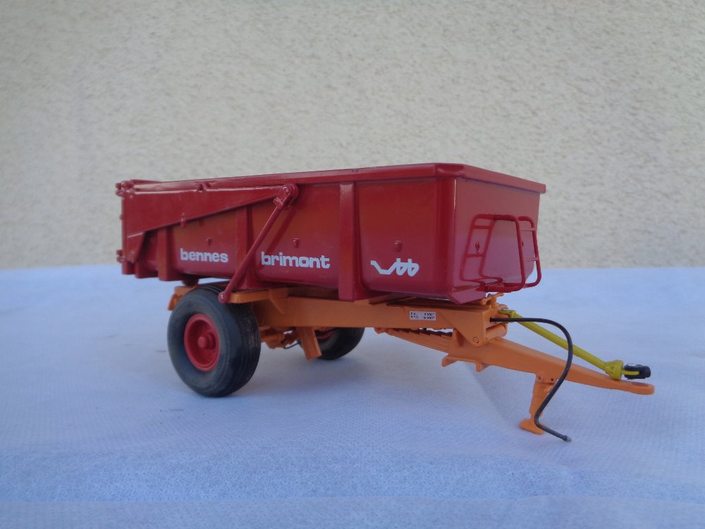 COLLECTION MINIATURE 008.JPG