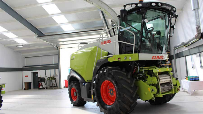 Claas-Jaguar-880.png