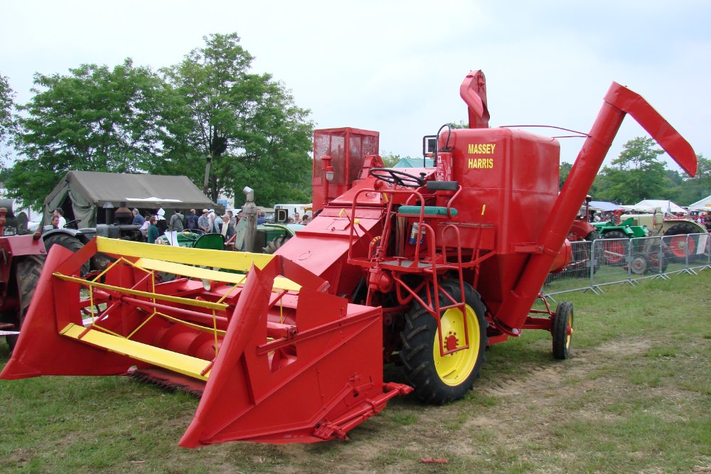 Massey Harris 70.JPG