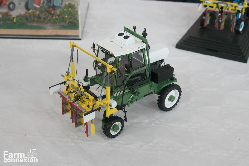 minitoys29-1228.jpg