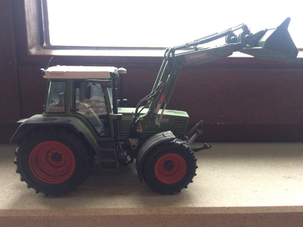 Fendt 515c 2.JPG