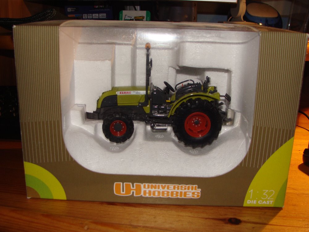 Claas nectis.JPG