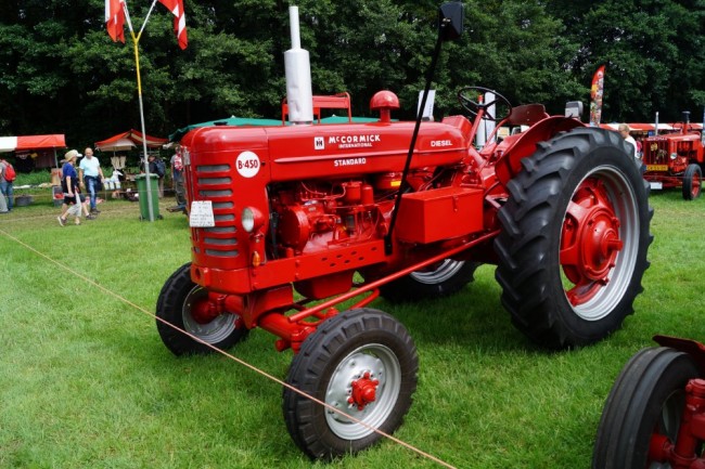 B 450 Standard.jpg