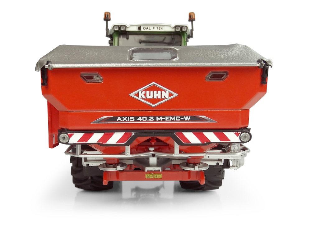 UH5366 rear with tractor.jpg