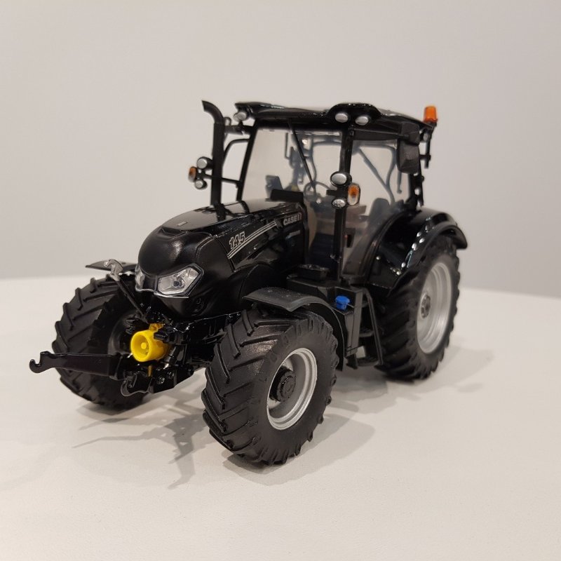 CASE IH Maxxum 145 black.jpg