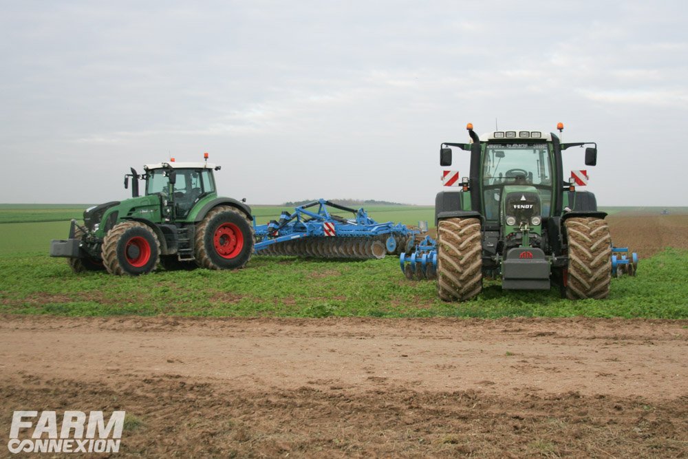 Fendt 820s-.jpg