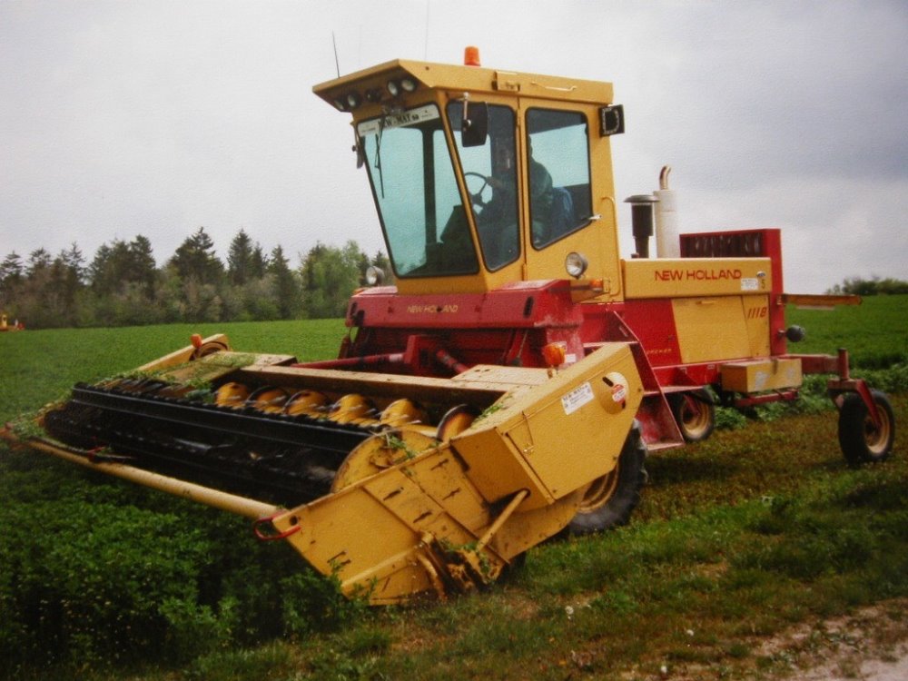 New Holland 1118.JPG