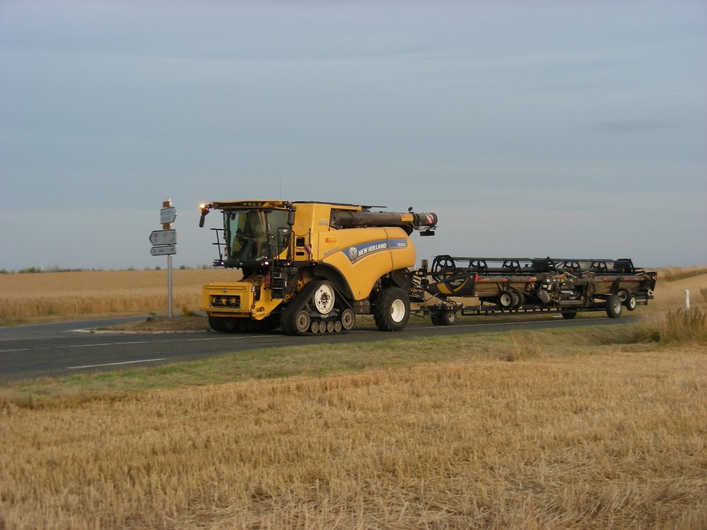 New Holland CR1090 R (2).JPG