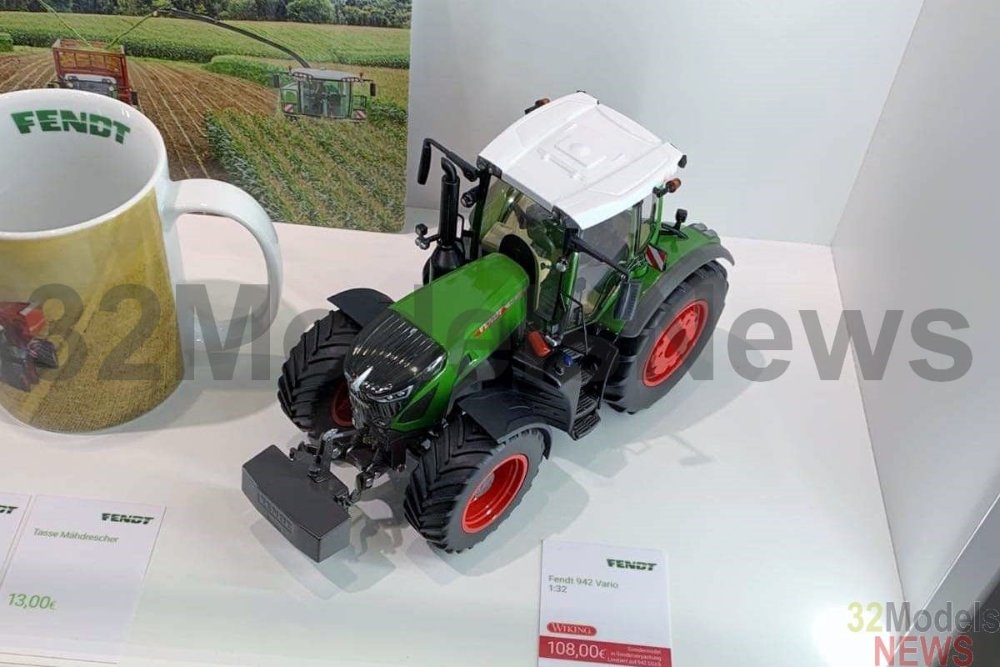 Fendt 942 Wiking.jpg