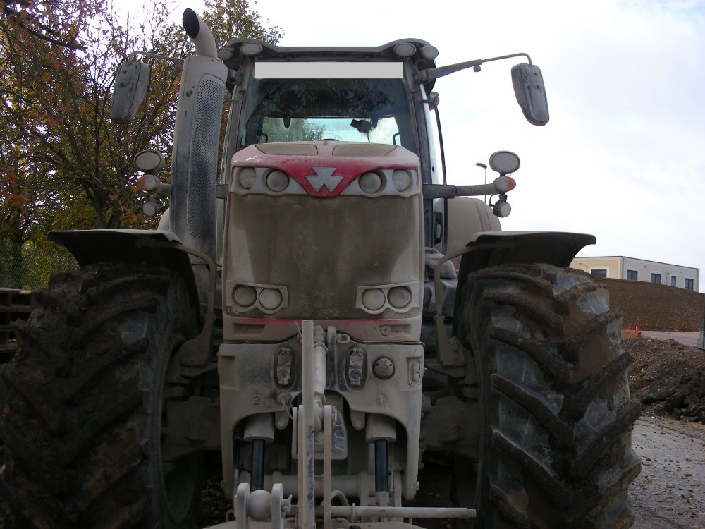 Massey Ferguson 8740 (6).JPG