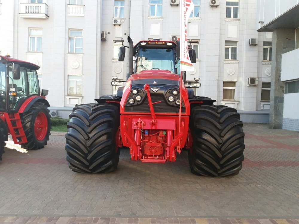 Belarus 4522 2020 8.jpg