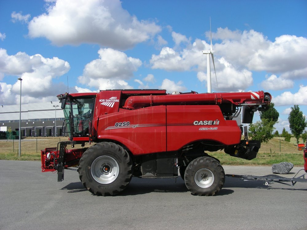 Case IH 8250 (2).JPG