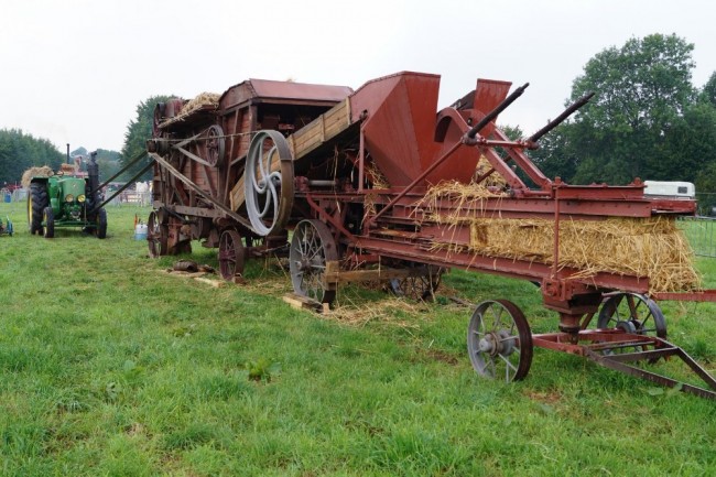 Batteuse T0 & presse Brouhot (1).JPG