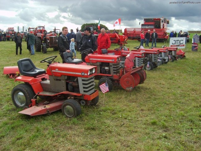 Massey Ferguson 14.jpg