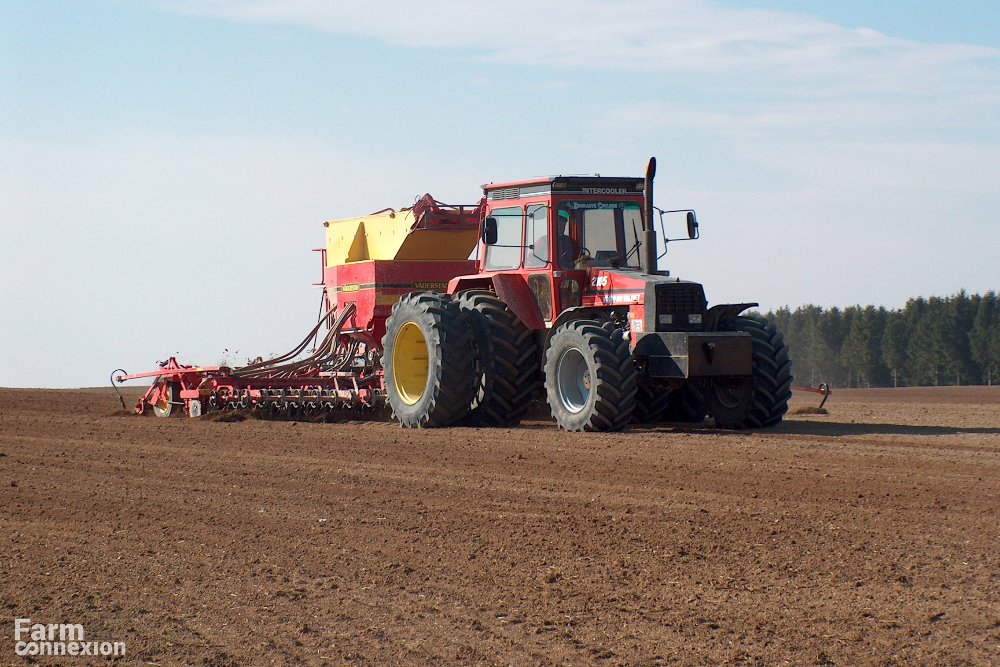 volvo-bm-valmet-2105-8.jpg