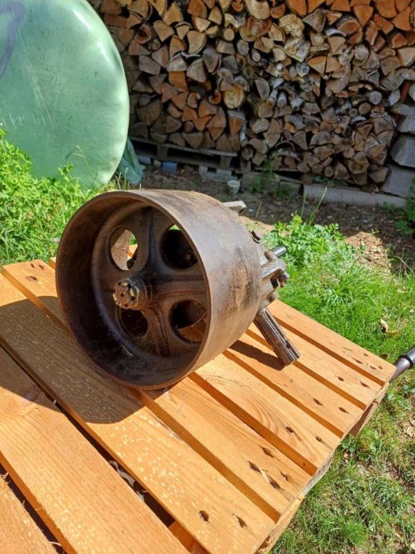 Steyr 188 poulie.jpg