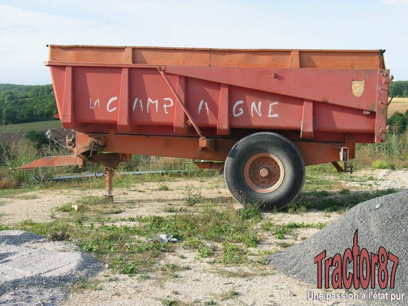 LA CAMPAGNE 12T 1 ESSIEU.JPG