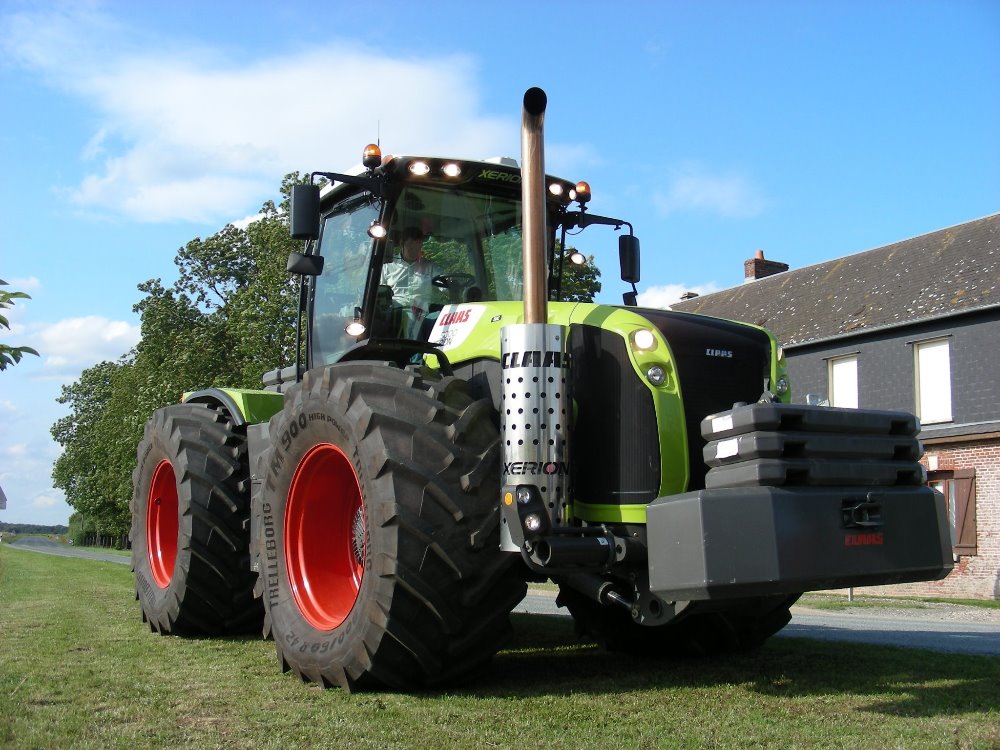 Claas Xerion 5000 2011 (5).JPG