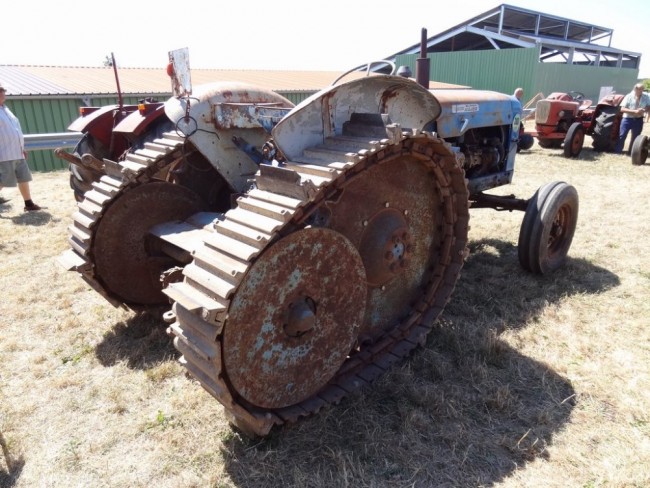 Fordson Super Major Roadless (3).JPG