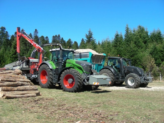 Fendt 1046 (1).JPG