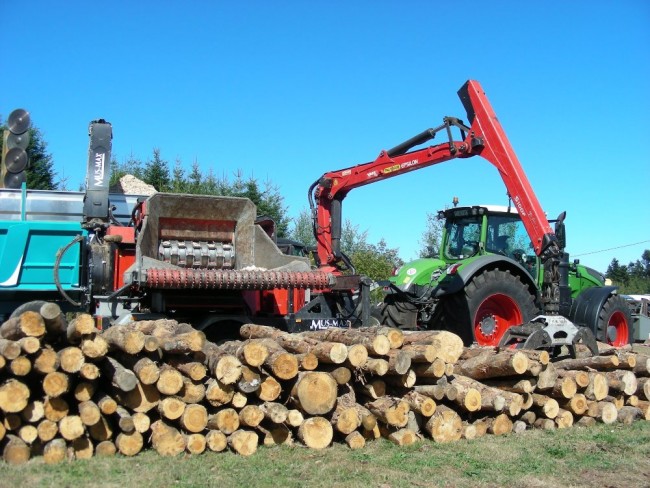 Fendt 1046 (10).JPG