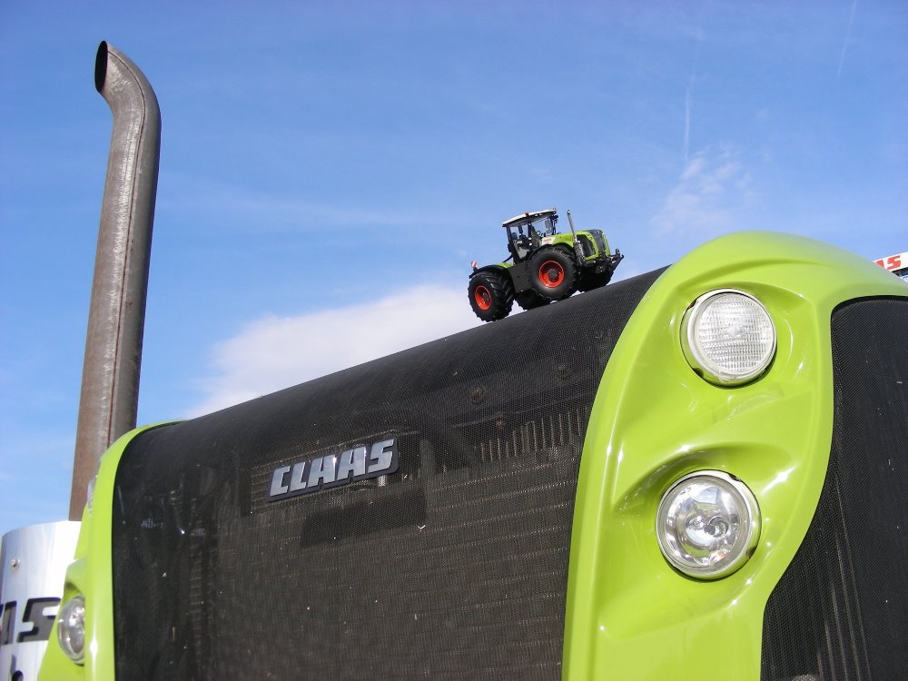 Claas Xerion 5000 m (13).JPG