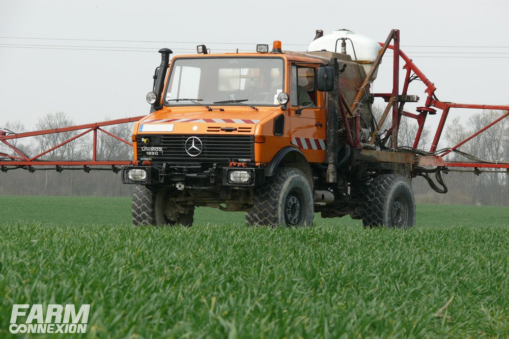 Mercedes-Benz-Unimog-1850-01.jpg