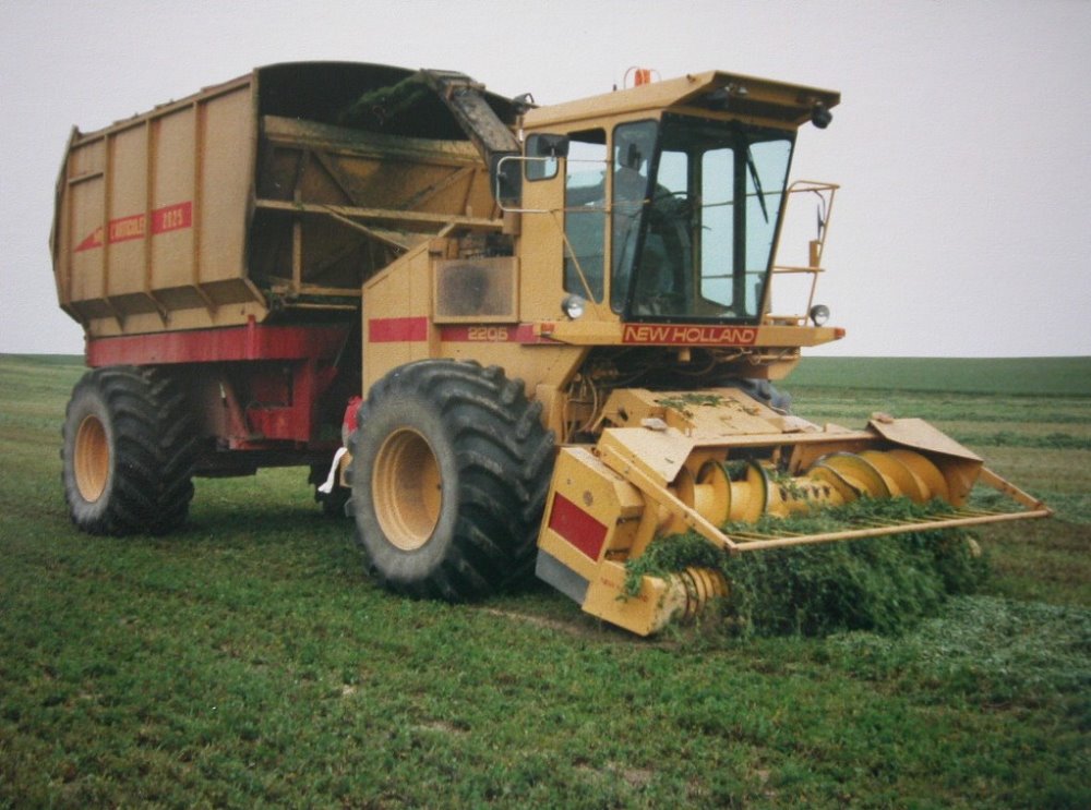 New Holland l'Articulée 2025.jpg