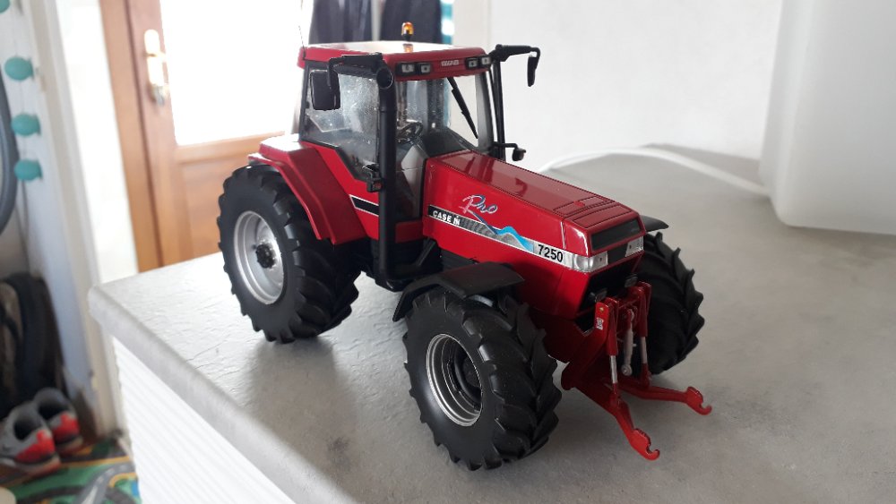 MAGNUM 7250 PRO (3).jpg