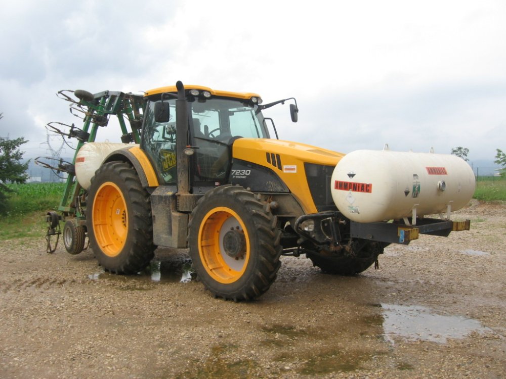 JCB P 003.JPG