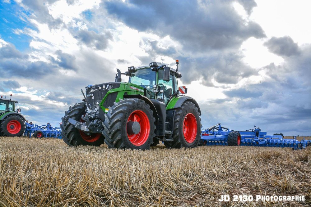 Charles Adrien Demo fendt 6.jpg