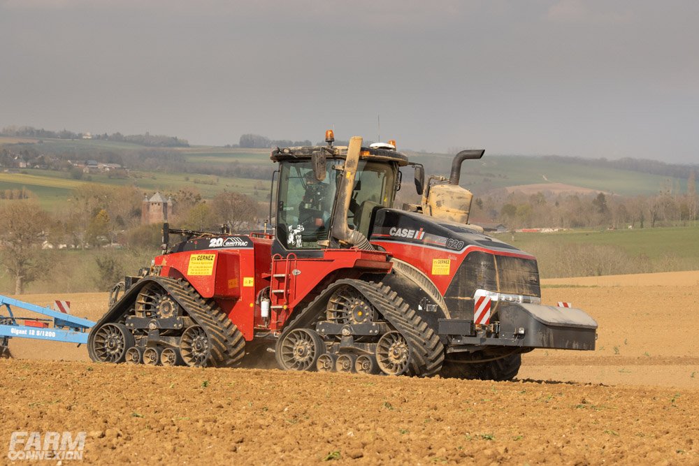 Case IH 2 Quadtrac 620 black 1000-1362.jpg