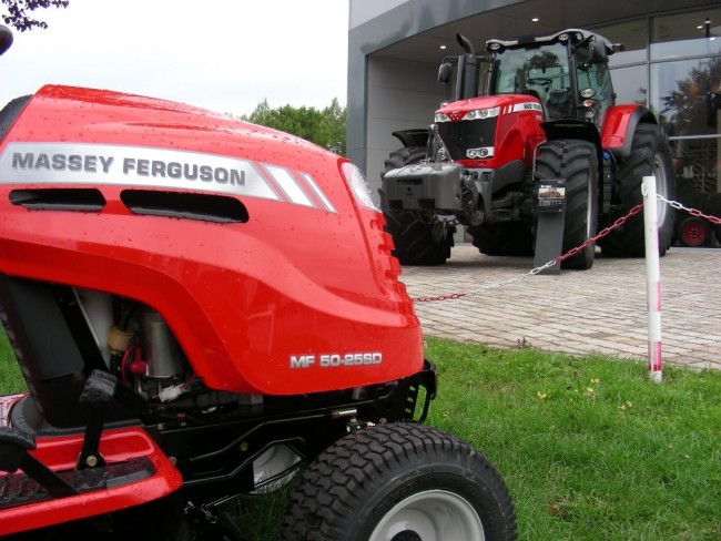 Massey Ferguson tondeuse (15).JPG