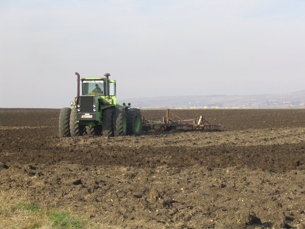 steiger cougar 003.jpg