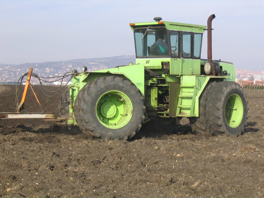 steiger cougar 004.jpg